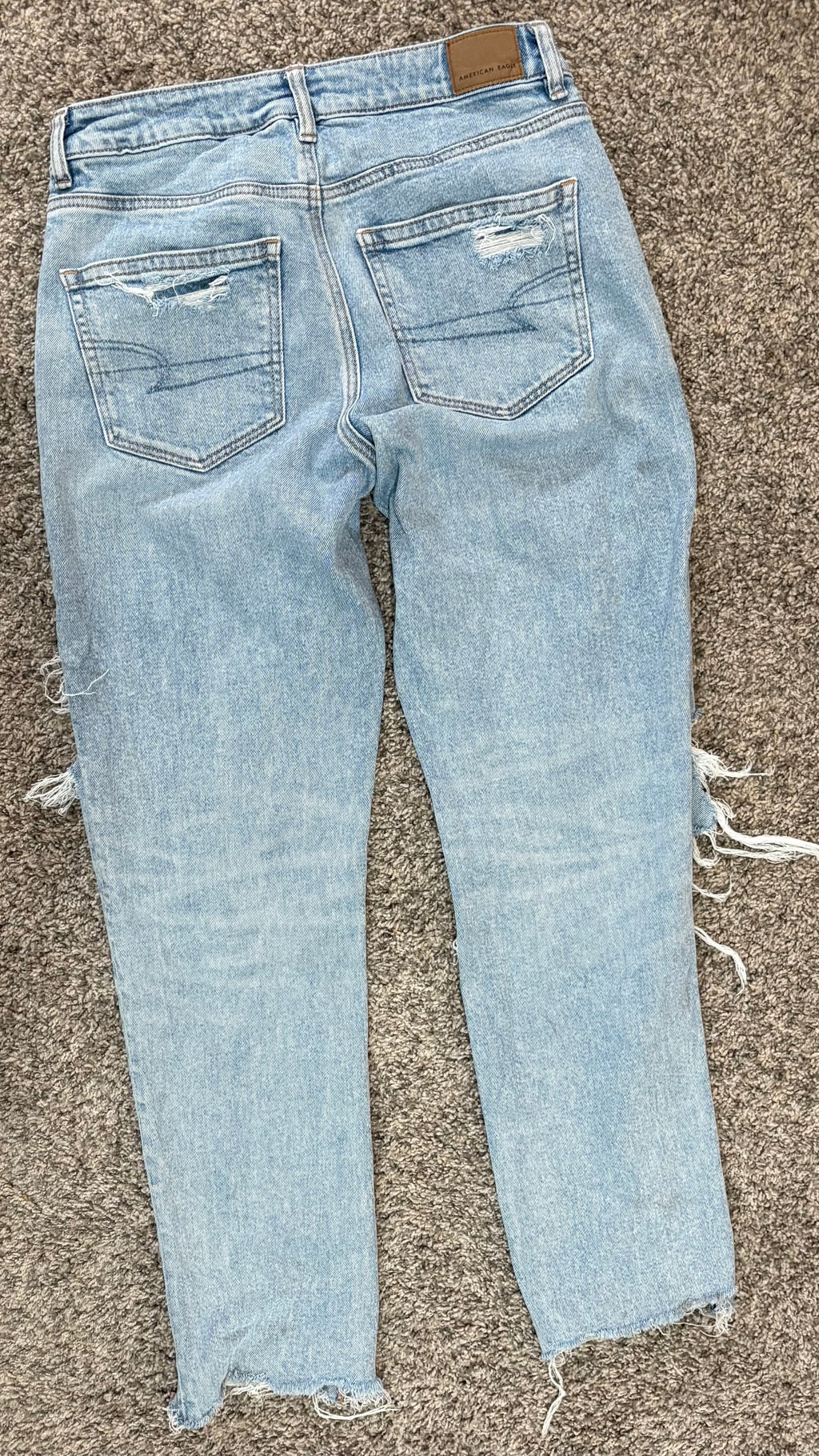 American Eagle Strigid Light Wash Jeans