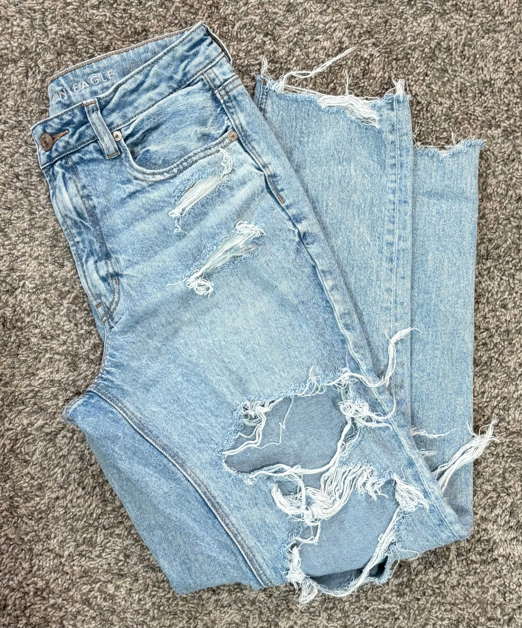 American Eagle Strigid Light Wash Jeans