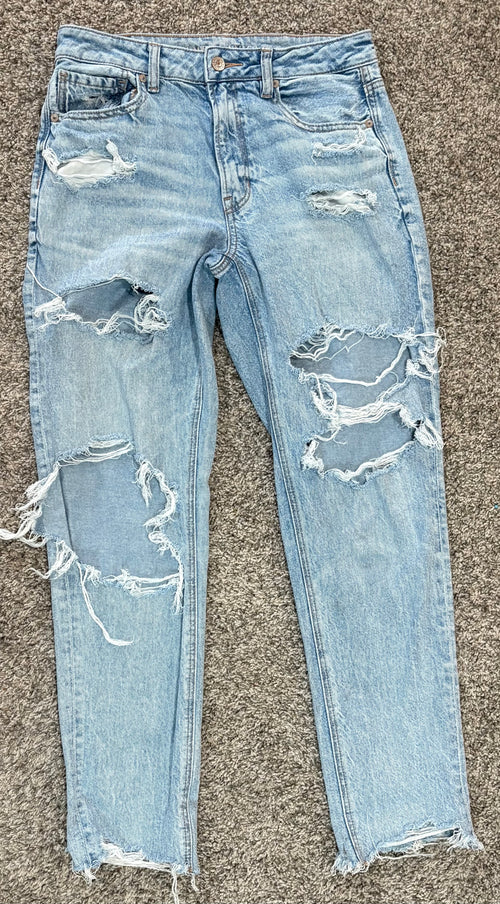 American Eagle Strigid Light Wash Jeans