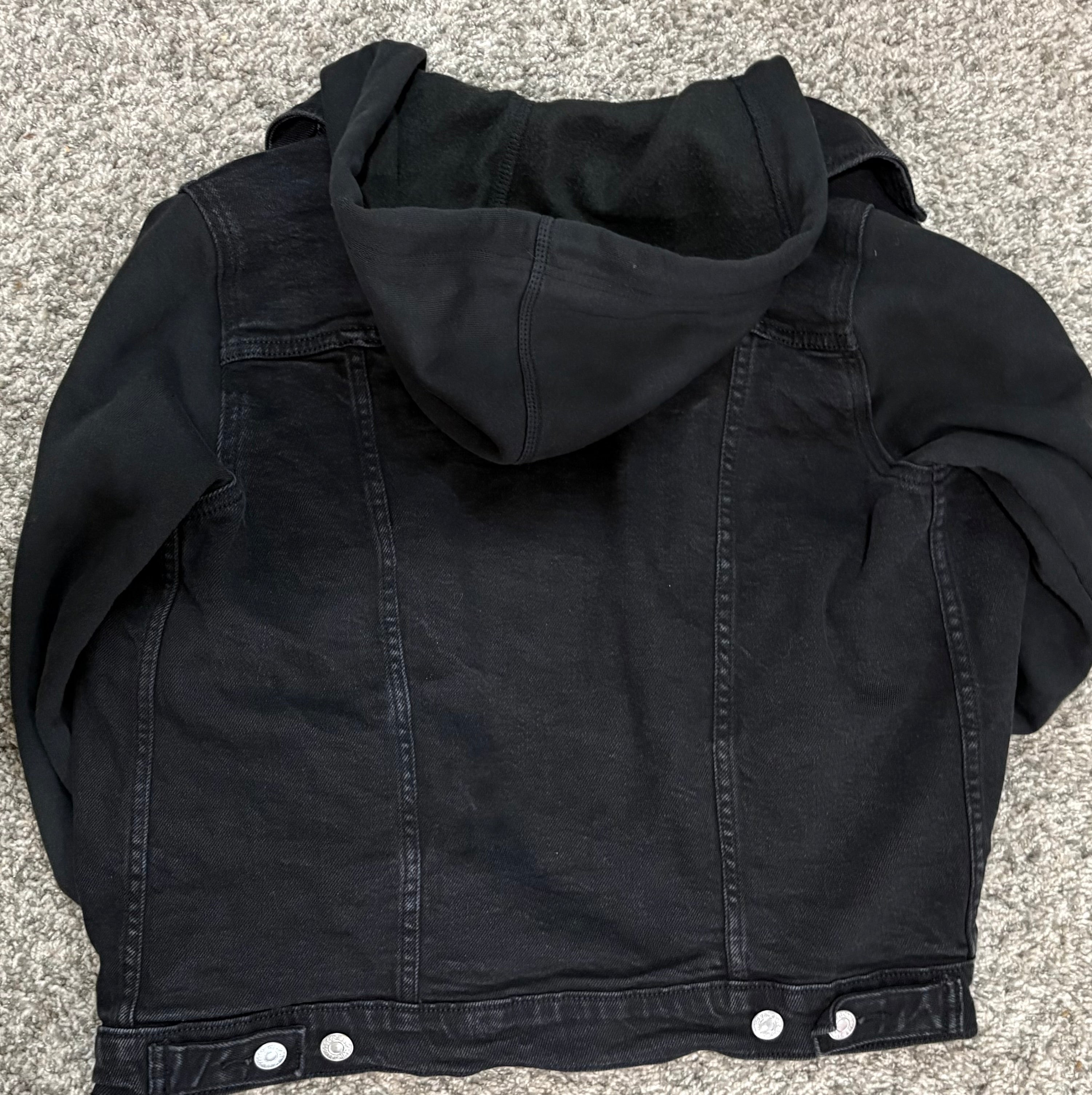 Levi’s Jacket | Hoodie