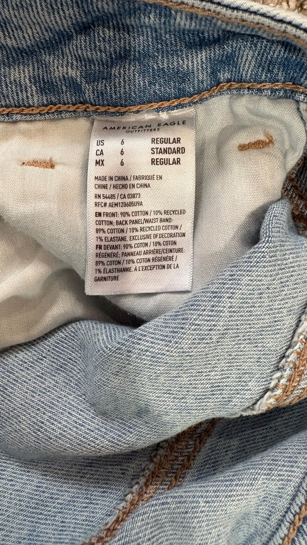 American Eagle Strigid Light Wash Jeans